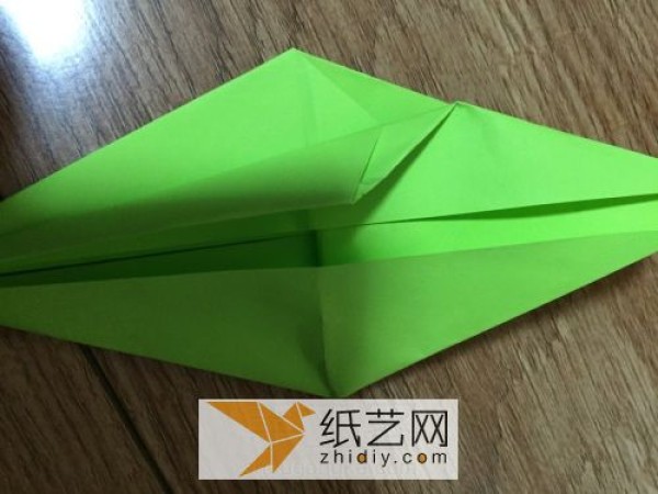 Classic origami is indispensable without the origami paper crane