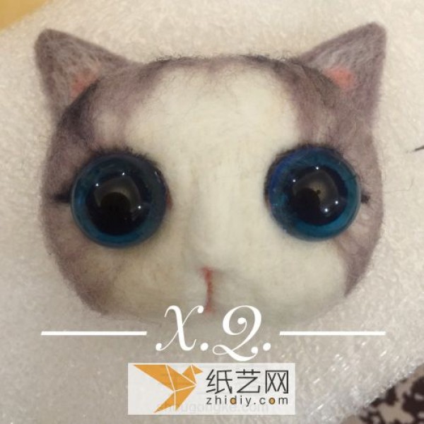 How to make big-eyed cat wool felt Christmas gifts from cat slaves