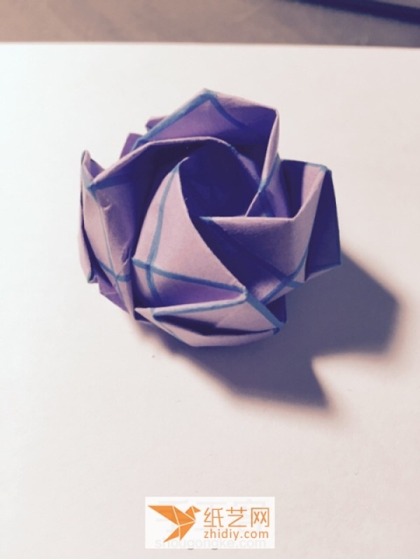 Detailed step-by-step tutorial on making Kawasaki rose origami