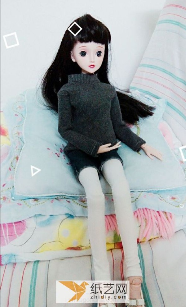 Use your own old clothes to turn waste into treasures and make a turtleneck sweater for the doll as a Childrens Day gift