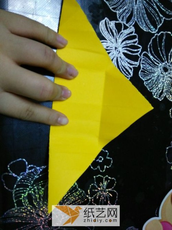 Handmade creative DIY tutorial teaches you how to fold diamond envelopes. Simple envelope folding method