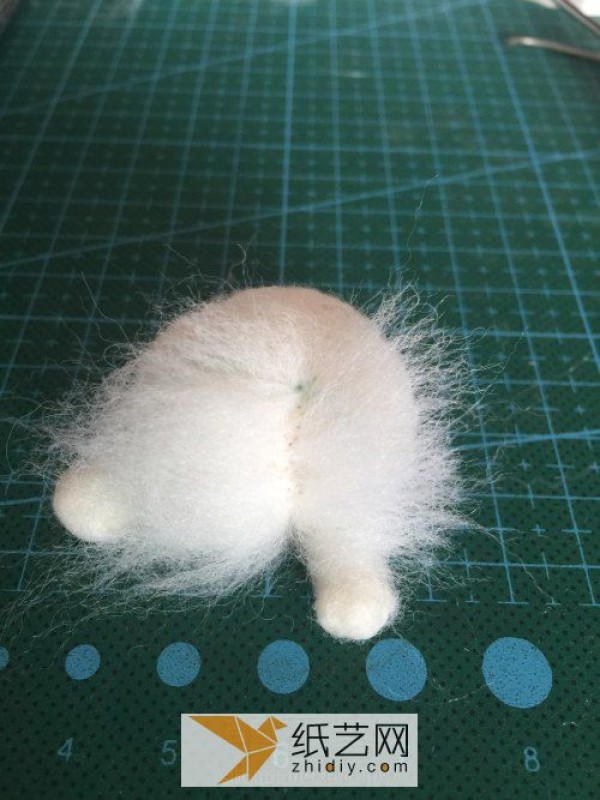 Tutorial on how to make a cute wool felt corgi butt