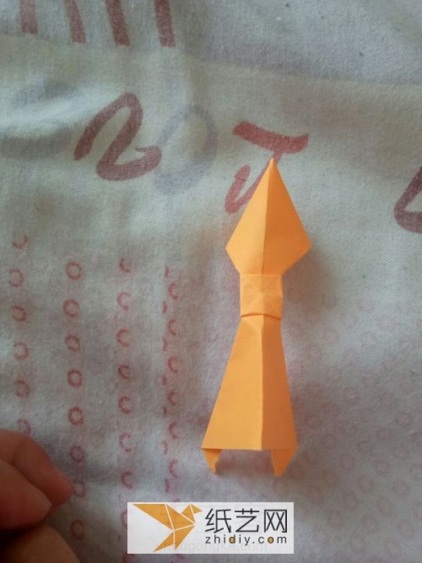 Interesting origami octopus finger toy