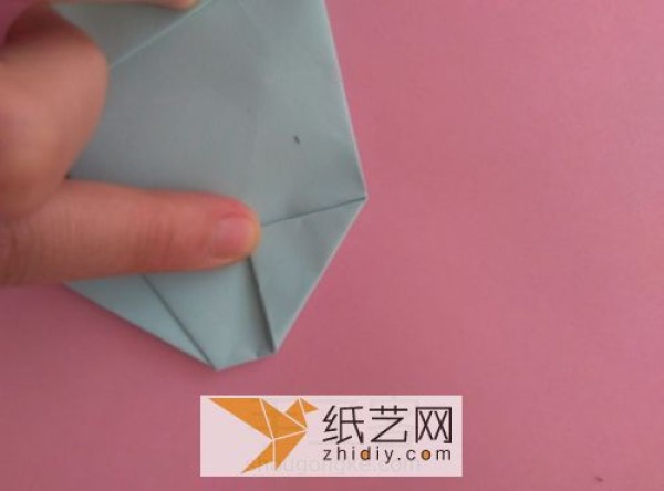 A complete illustrated tutorial on hippo origami. Teach you step by step how to make a three-dimensional origami animal.