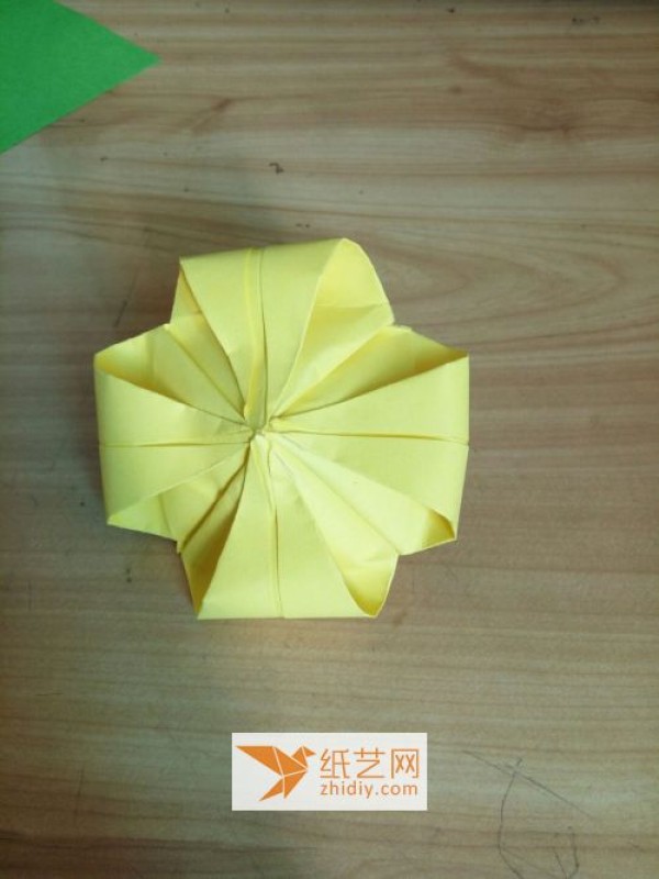 Teach you how to make a simple origami rose