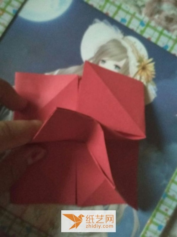 A very practical tutorial for making simple origami roses for Valentines Day