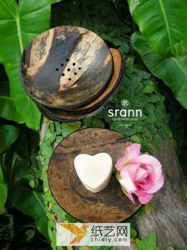 Take coconut shells home and turn waste into treasure to give you a big surprise