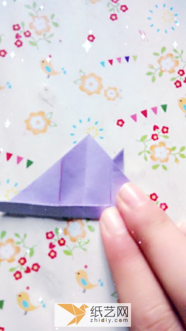 How to fold a simple origami bag. Manual illustrated tutorial teaches you cute origami.