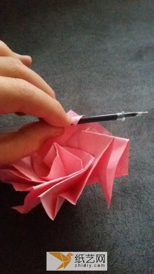 Very simple origami roses