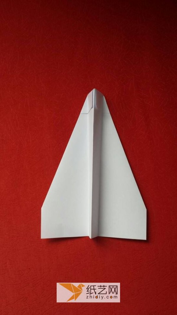 Simple origami airplane making tutorial for children that can fly far