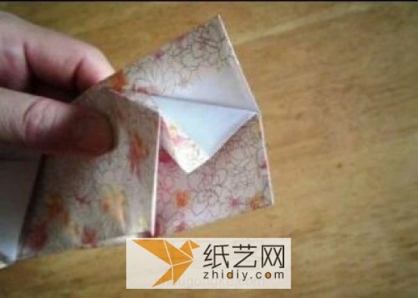 Making rice dumplings for Dragon Boat Festival. How to make origami rice dumplings.