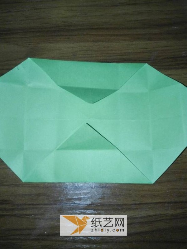 How to fold and make a simple handmade origami gift box with a bow