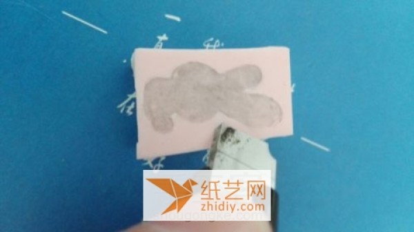 Tutorial on making cute bunny rubber stamps for beginners