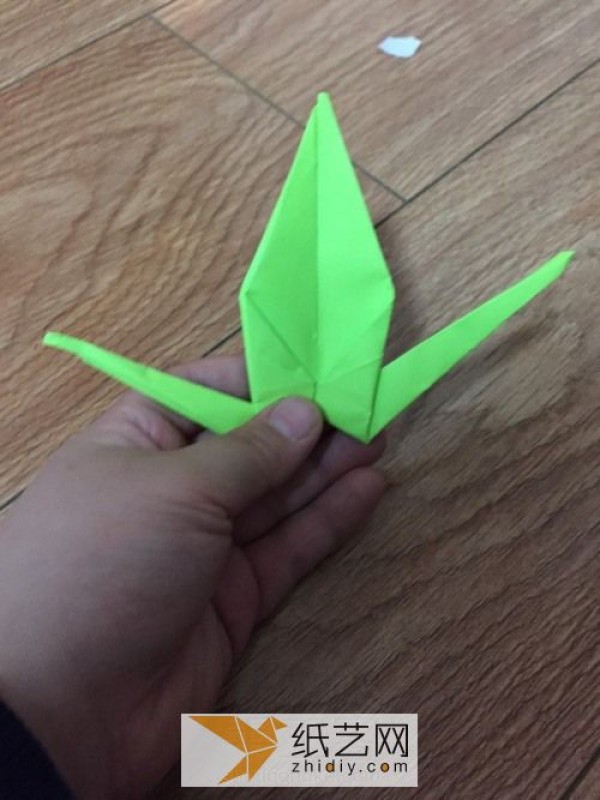 Classic origami is indispensable without the origami paper crane