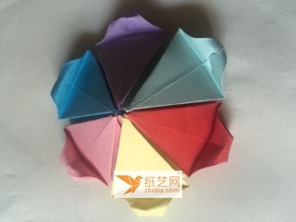 How to make exquisite colorful origami umbrellas by hand