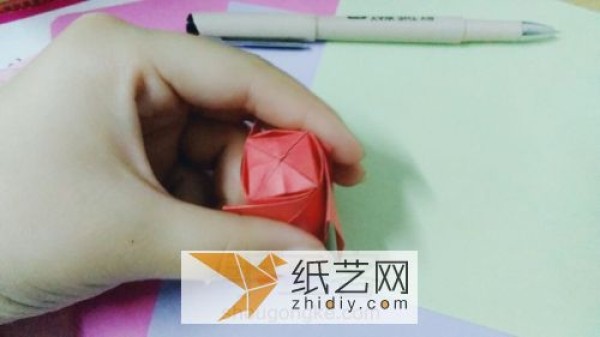 Little surprise for Chinese Valentines Day origami roses