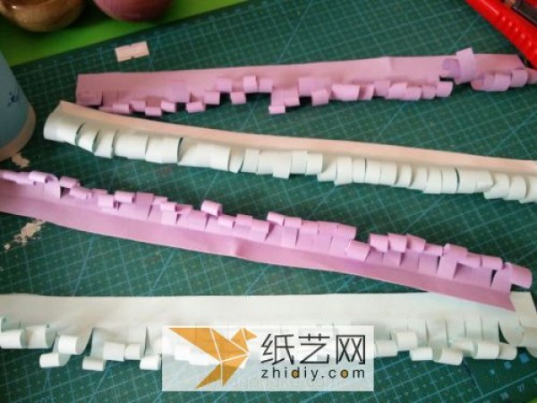 Simple paper art flower hyacinth production for childrens art class handicrafts