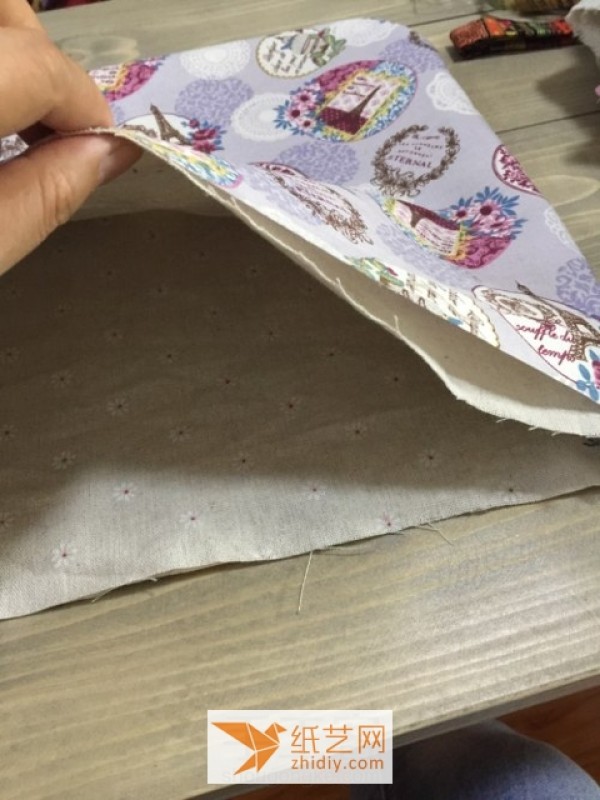 Tutorial on how to make a small fresh linen handbag New Year gift