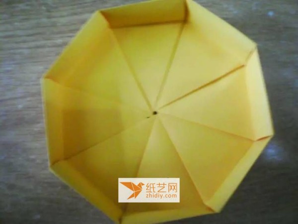 Teach you step by step how to fold an octagonal origami storage box. A new way to fold origami boxes.