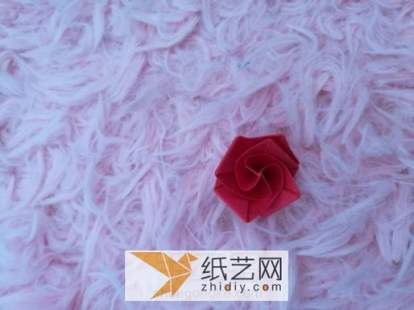 Simple origami rose tutorial for Valentines Day New way to make handmade paper roses