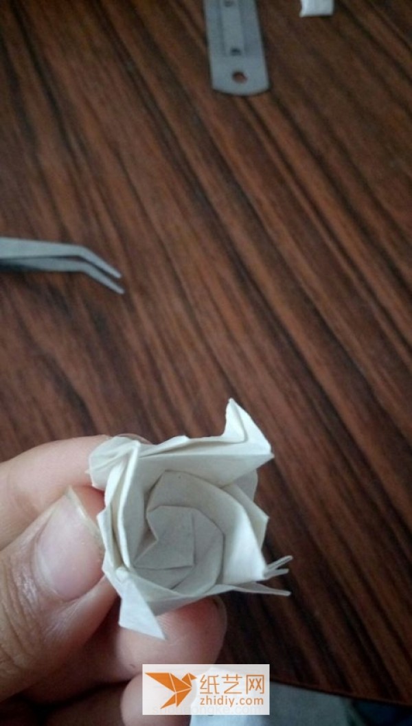 Origami Kawasaki roses for Valentine’s Day gifts are transformed and become even more beautiful!