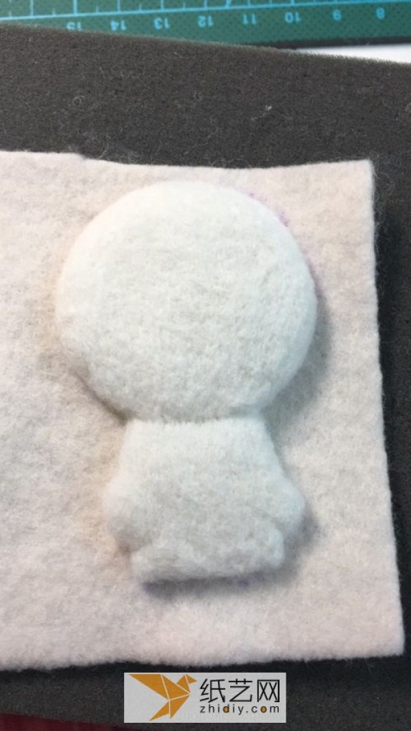 Stupid Wool Felt Steamed Bun Man Brooch A Children’s Day gift for a good friend