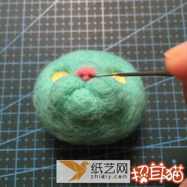 Wool felt handmade illustrated tutorial teaches you how to make a wool felt kitten (translated)