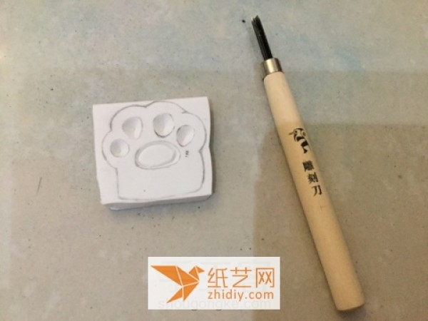 Tutorial on how to make puppy paws for color-matching rubber stamps for beginners