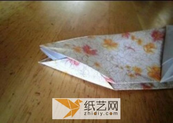 Making rice dumplings for Dragon Boat Festival. How to make origami rice dumplings.