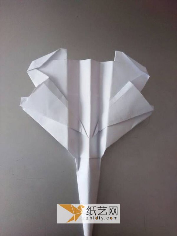 You can't miss the MiG-29 origami aircraft production tutorial with the same origami effect as the model