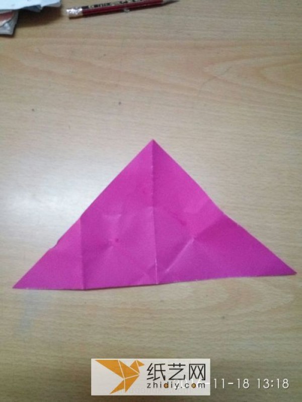 How to make a three-dimensional origami butterfly. Teach you step by step how to fold a three-dimensional origami butterfly.