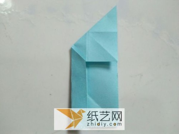 Illustrated tutorial for three-dimensional origami grass. Handmade creative spring origami production.