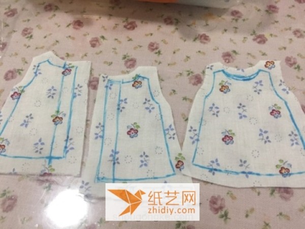 Tutorial on making simple and cute doll cloth clothes