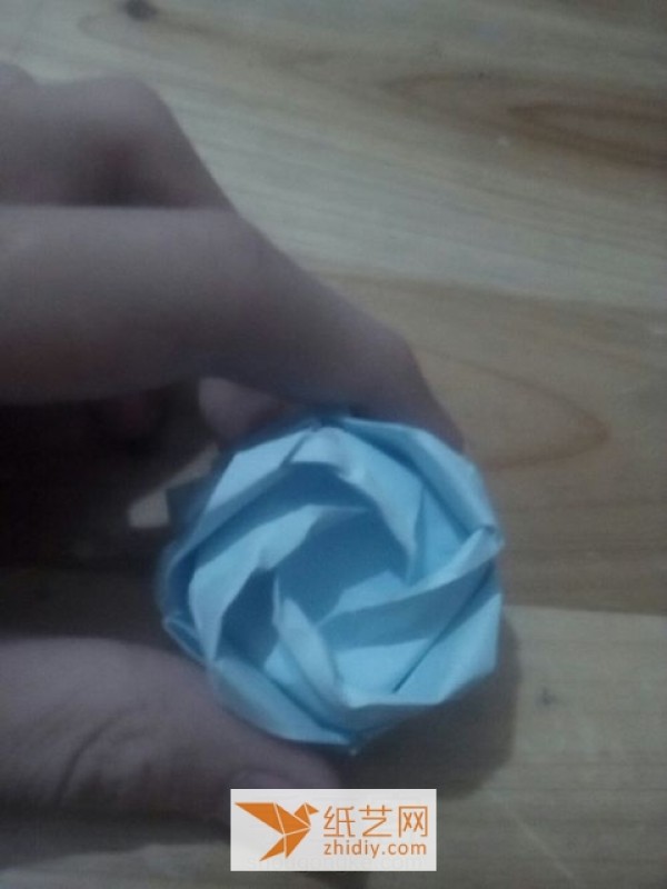 Tutorial on how to make an improved origami Kawasaki rose Valentines Day gift