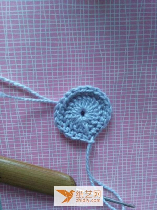 Crochet flower lip coin purse New Year gift tutorial