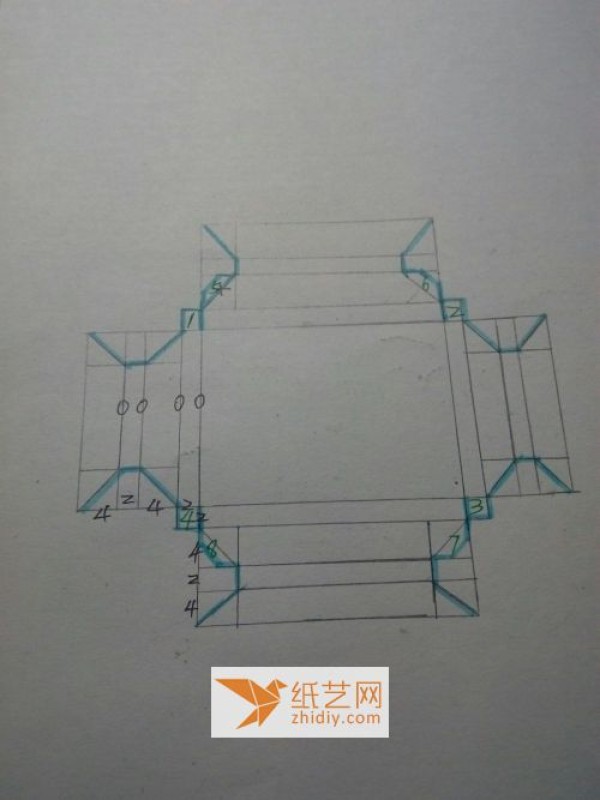 Illustrated method of making a simple origami three-dimensional photo frame