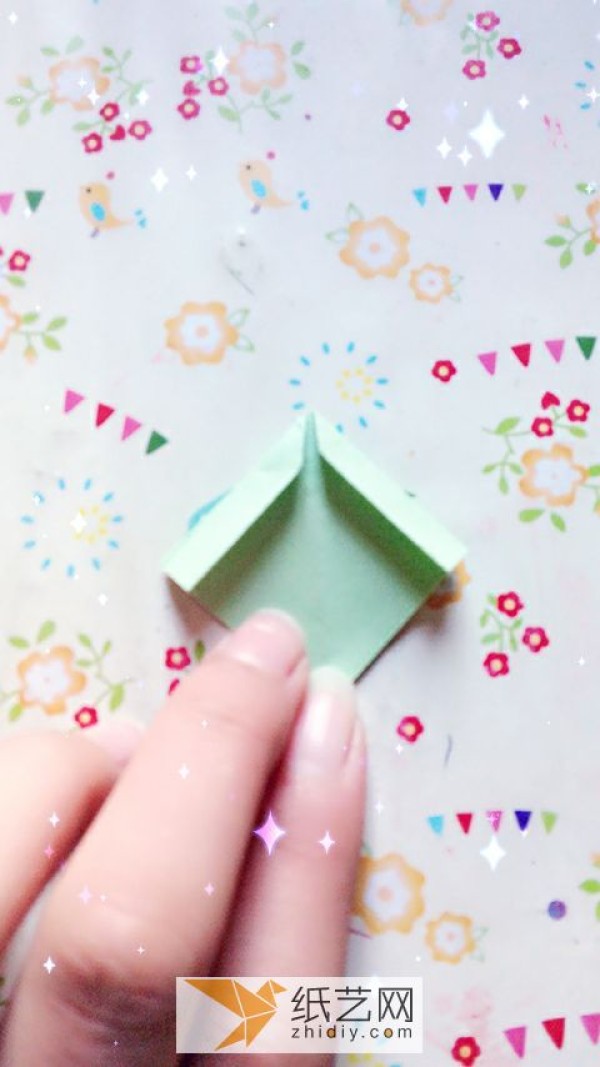 Illustrated tutorial on origami butterfly box How to make a creative storage box