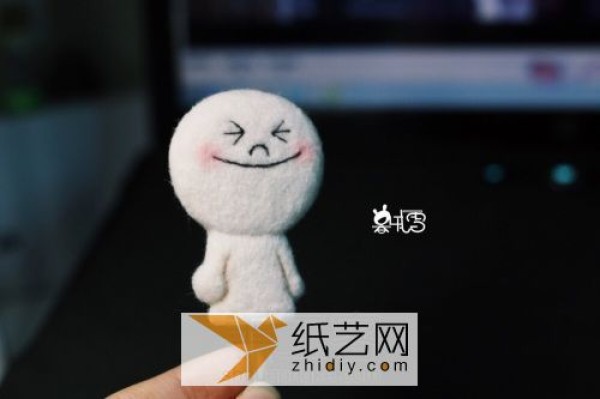 Stupid wool felt steamed bun brooch is a Childrens Day gift for a good friend