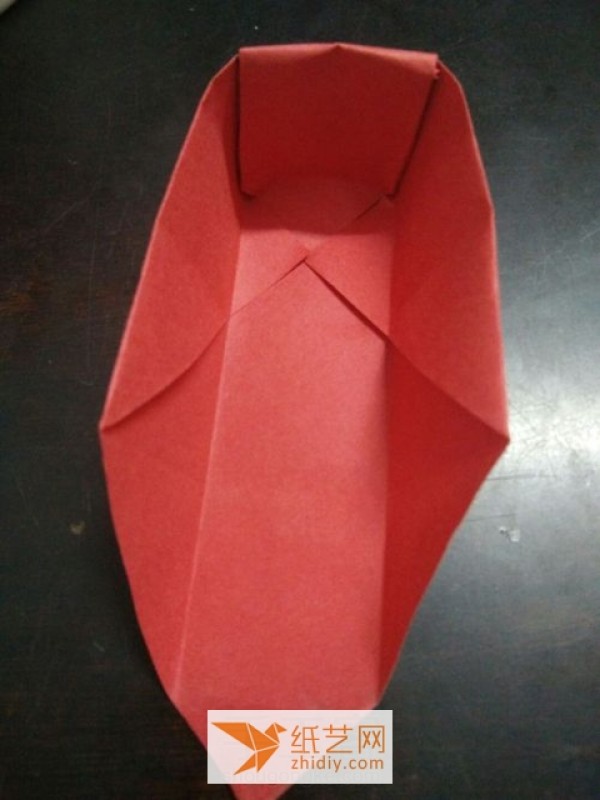 A little creativity creates a splicable origami box