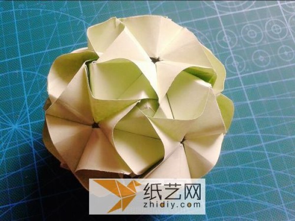 How to make paper art paper ball flower lanterns with hand-made illustrations to make exquisite origami flower balls