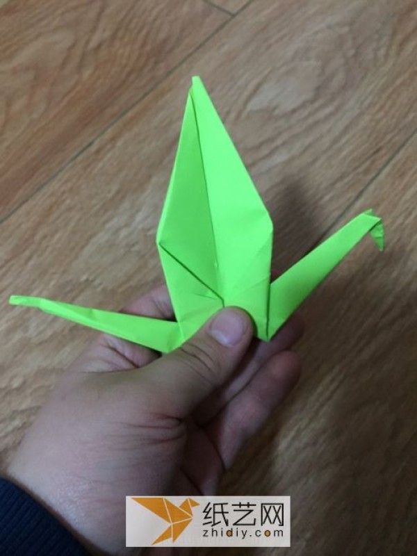 Classic origami is indispensable without the origami paper crane