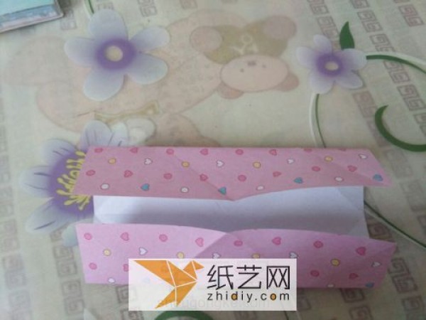 Origami birthday gift box can also be used as a storage box