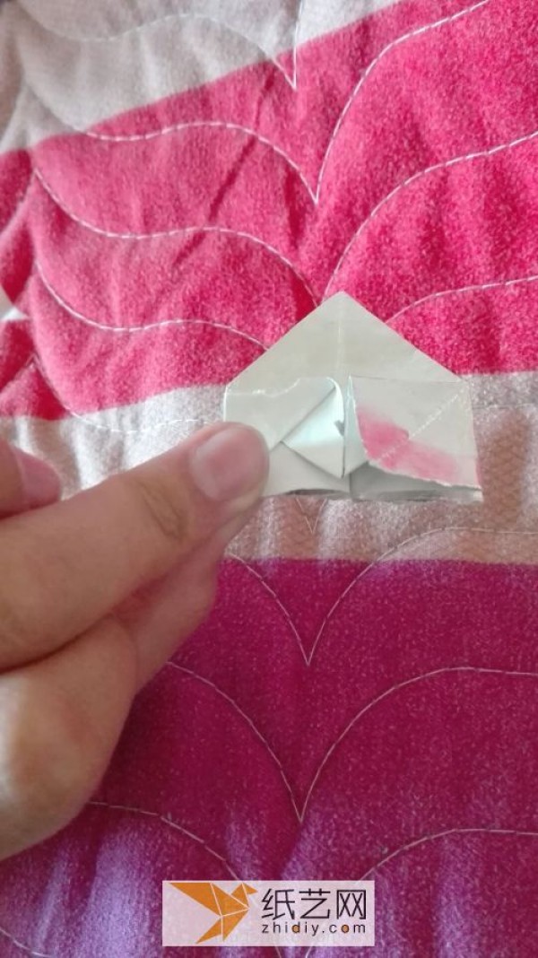 Beautiful way to fold an origami heart