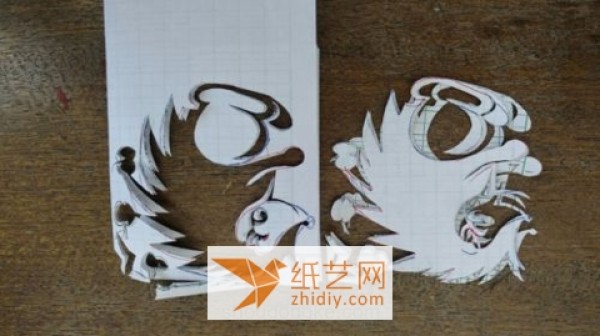 Tutorial on making cute paper-cut little hedgehog window grilles