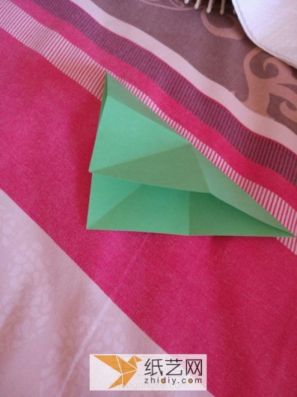 What should I do if I don’t know how to make origami cranes? This detailed tutorial can save you