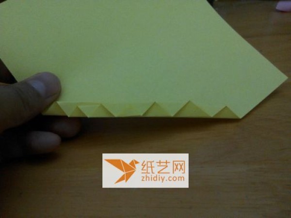 How to make origami leaves (can be used as origami bookmarks or as decoration for origami greeting cards)