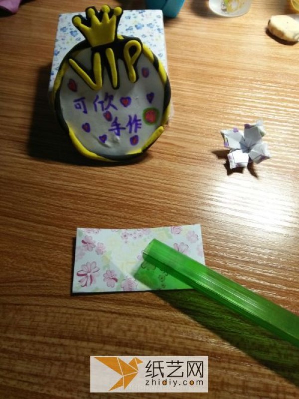 I heard that if you learn to make origami four-leaf clover paper flowers, you will become lucky! (change)