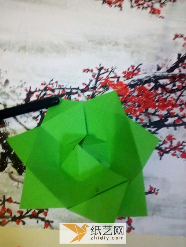 Awesome! This is the most beautiful origami 3D flower ball I have ever seen!