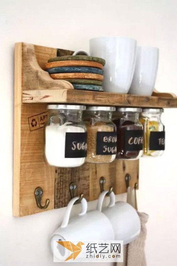 Used glass bottles are turned into treasures and turned into beautiful storage bottles that facilitate life. DIY Collection