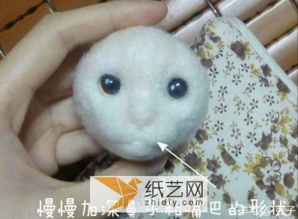 Tutorial on how to make a wool felt poke kitten, and then make it into a mobile phone chain, which is a Teacher’s Day gift